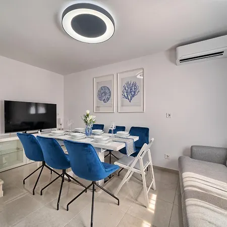Blue Pearl Kaštela